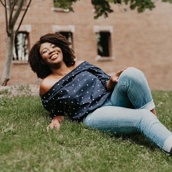 Meet your Posher, Kunbi - Picture 1 of 1